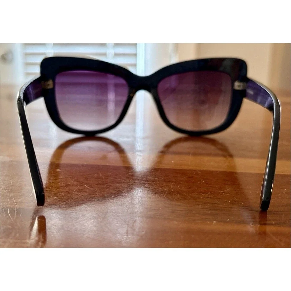 QUAY Australia “Breath Of Life” Sunglasses - Black Frames/Gradient Purple -NWT